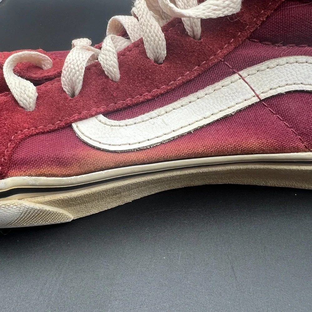 Vans Sk8-Hi Unisex M6.5/W8 Sneaker Red Suede High Top Lace Up Skateboard Shoes